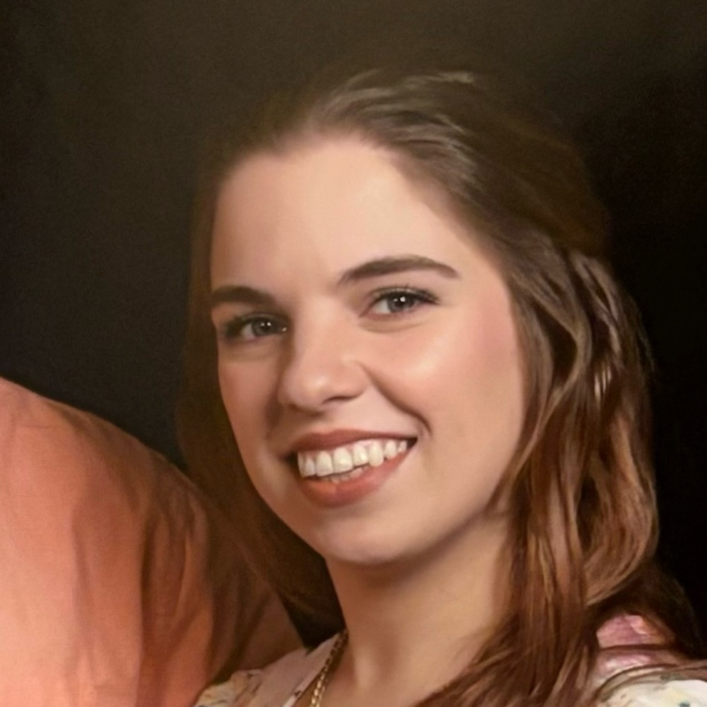 Meet your Posher, Alexis